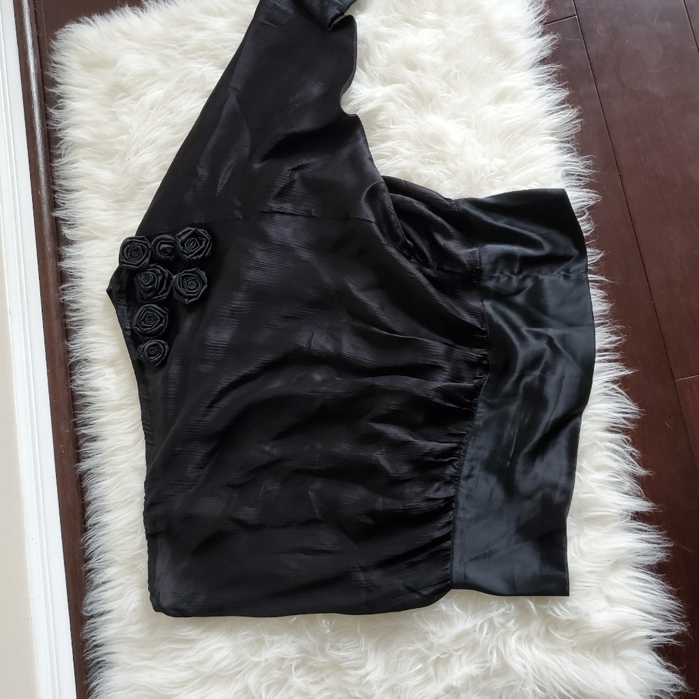 Bebe pre-owned one sleeve women's shirt